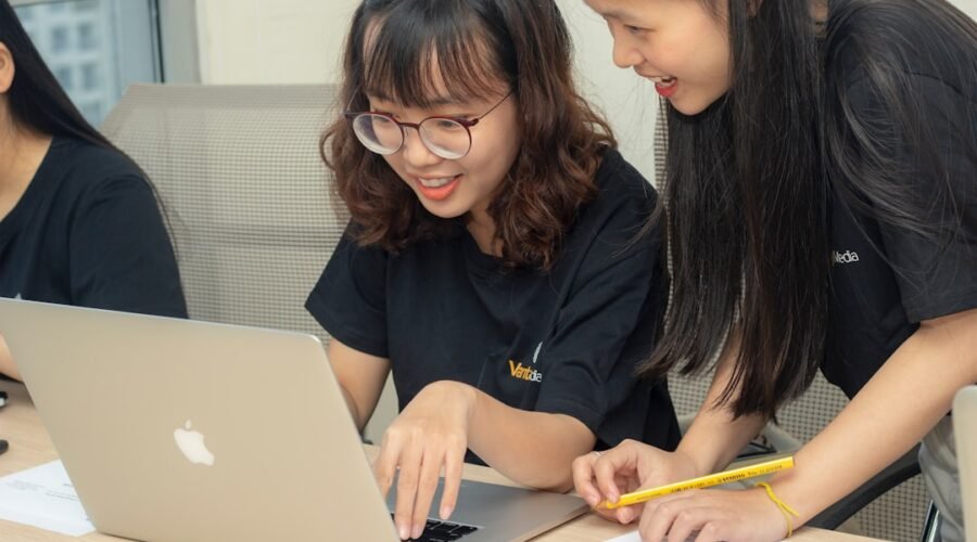 AI and Human Creativity in Education: 6 Practical Exercises for Staff